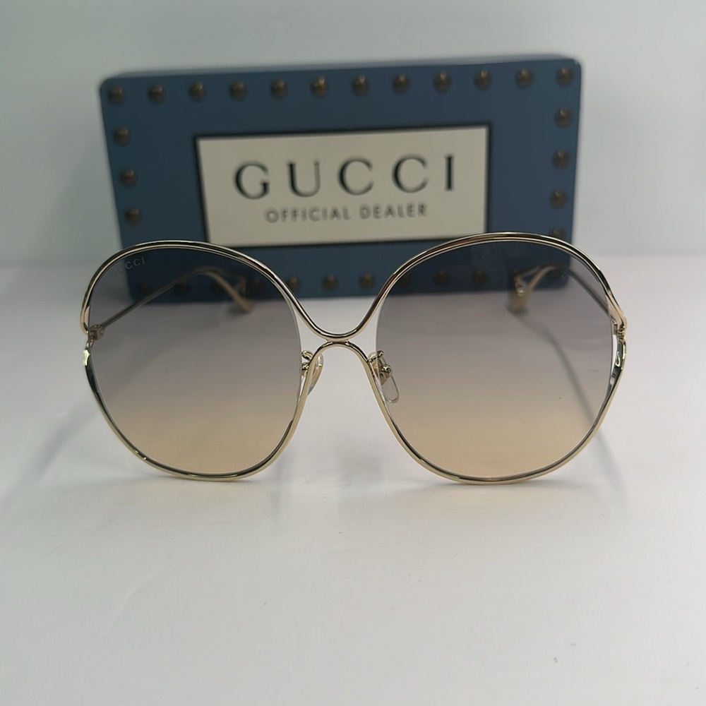 New - Authentic Clear GUCCI OVERSIZED SUNGLASSES - Picture 6 of 17